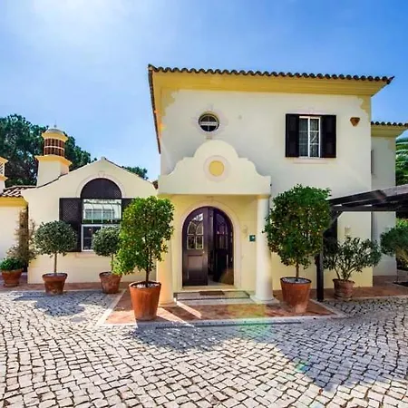 Sleeps 6 Pool Air Con Wifi Quinta do Lago