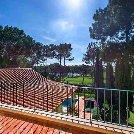 Sleeps 6 Pool Air Con Wifi